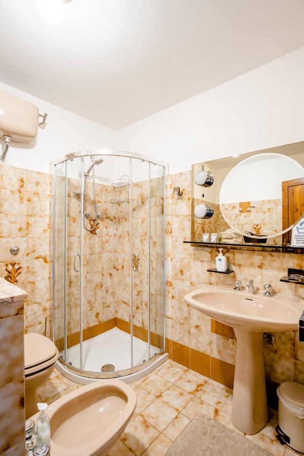 La Casa Sul Fiordo Del Turano Maison d'hôtes *